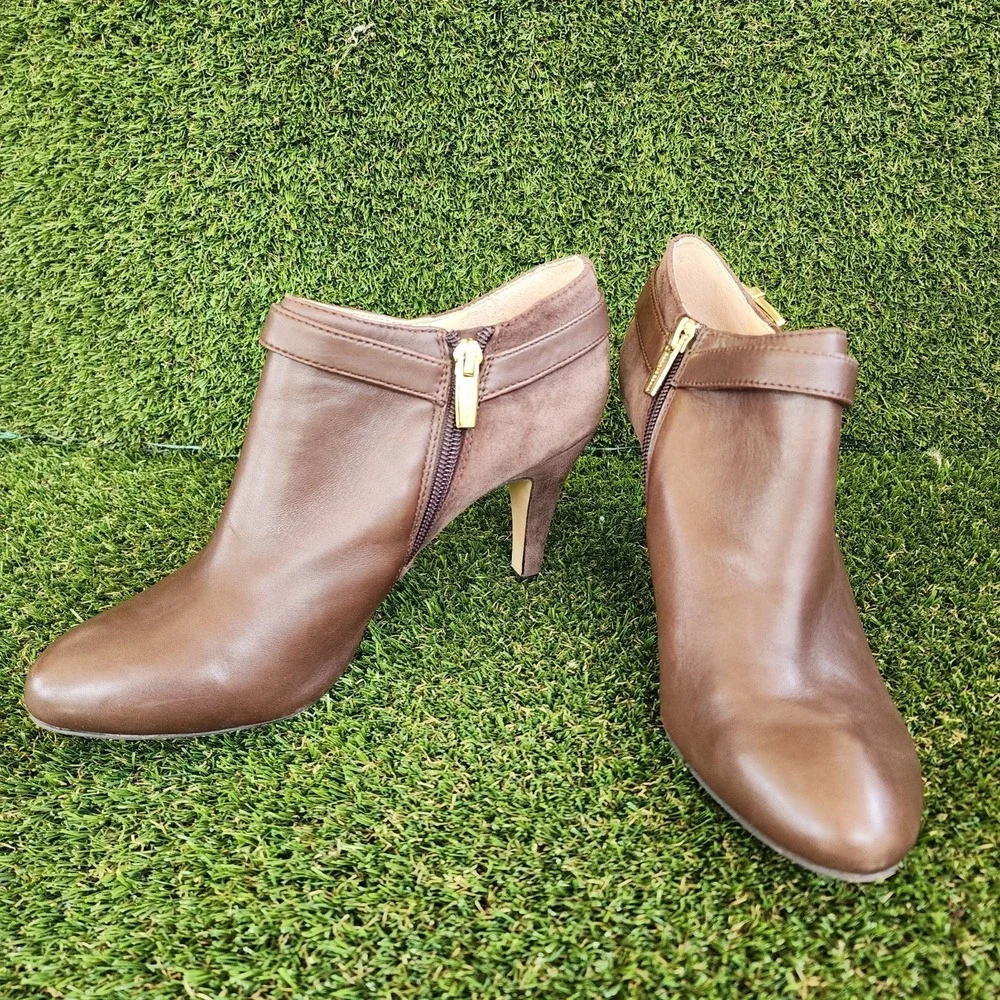Vince Camuto Vanny Womens Brown Leather 3inches Heel Ankle Bootie Women's 8.5 - Picture 2 of 9